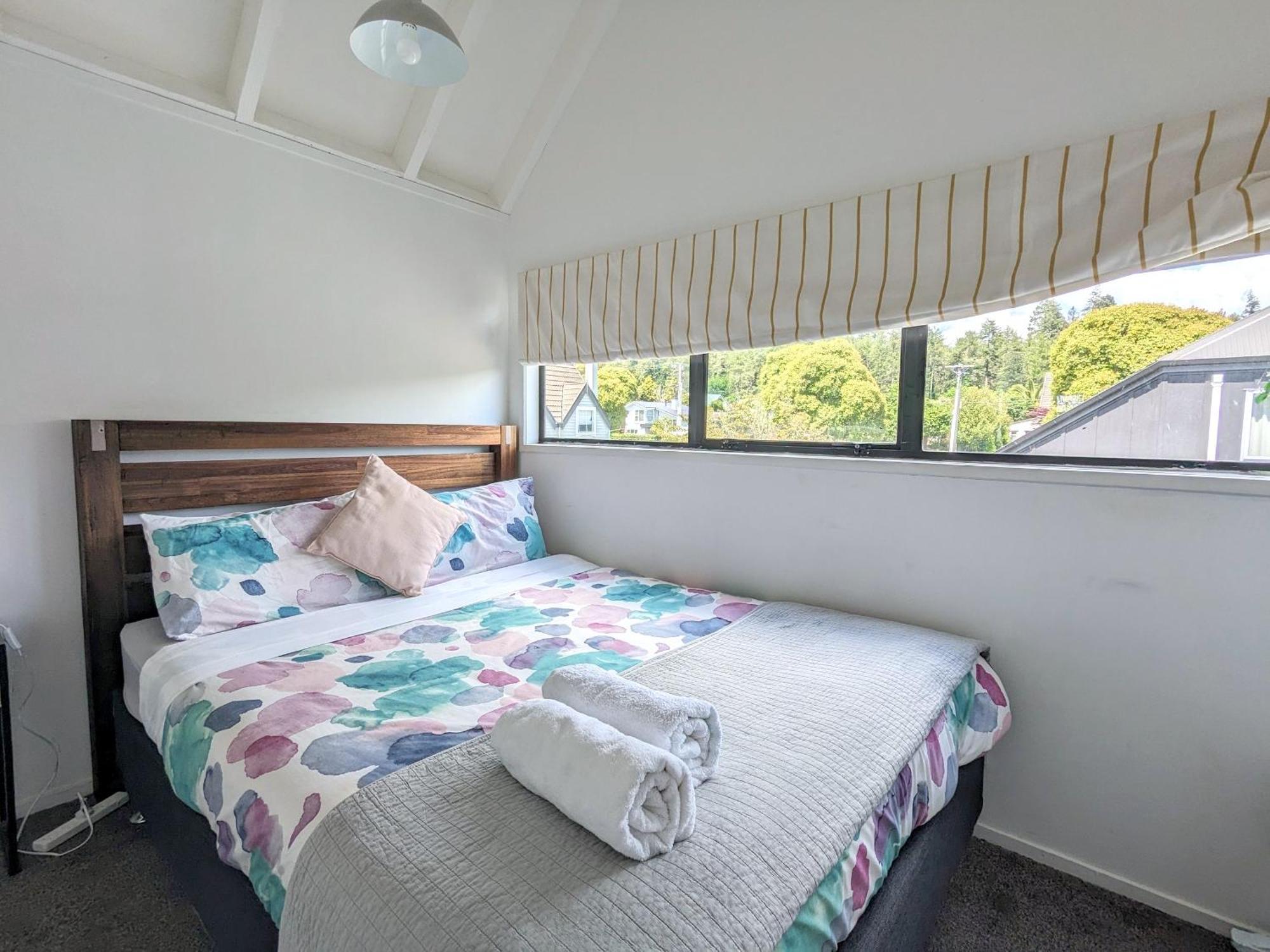 Вілла Rotorua Redwood Retreat Екстер'єр фото